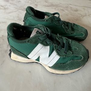 New balance toddler 327 size 7